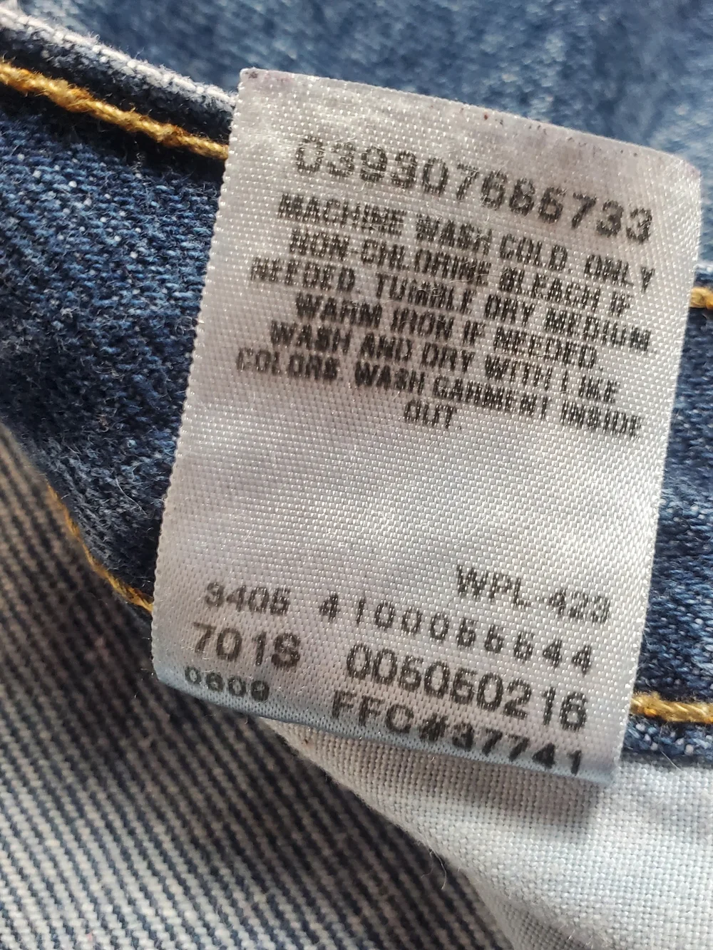 Vintage Levi's 505 Jeans W40 L30 Blue Denim Straight Leg 2000